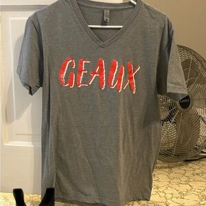 Gray V-Neck T-Shirt with Red 'GEAUX' Print